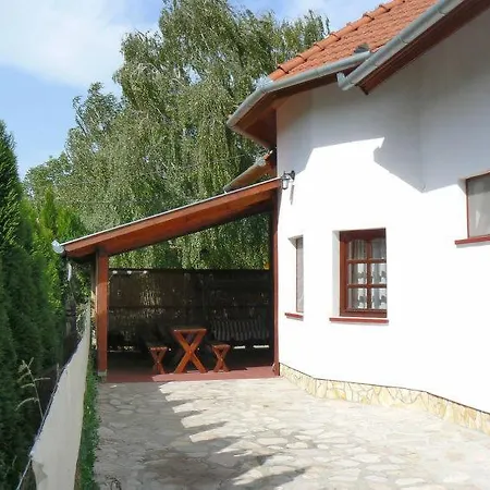 Tamás Ház